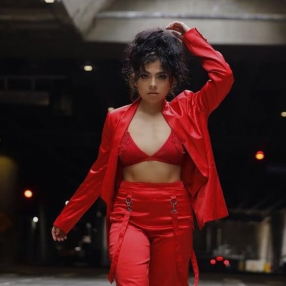 NWT Dolls Kill - Poster Grl Red Satin Blazer Size Large - Picture 1 of 12